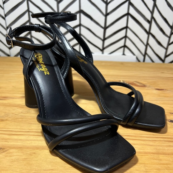 RIBONGZ Block Heels Prom Heeled Sandals for Women size 7 - Picture 3 of 6